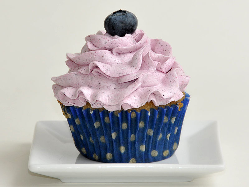 Blueberry-filled with blueberry frosting <i>(vegan)</i><br>July 1